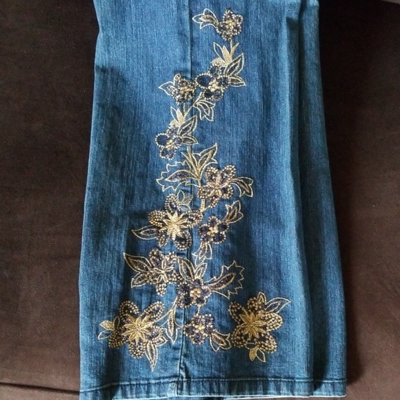 Embellished denim jeans - Picture 3 of 6